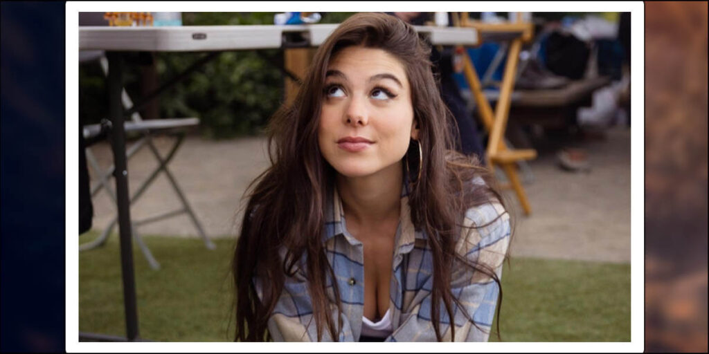 How Kira Kosarin Became A Superstar? Kira Korasin's Net Worth?